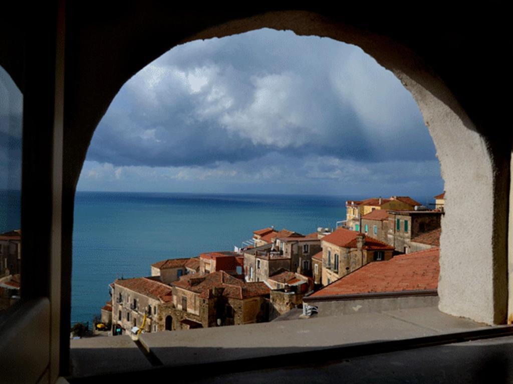 Residenza Matarazzo E Le Sue Soffitte Apartment Castellabate Room photo