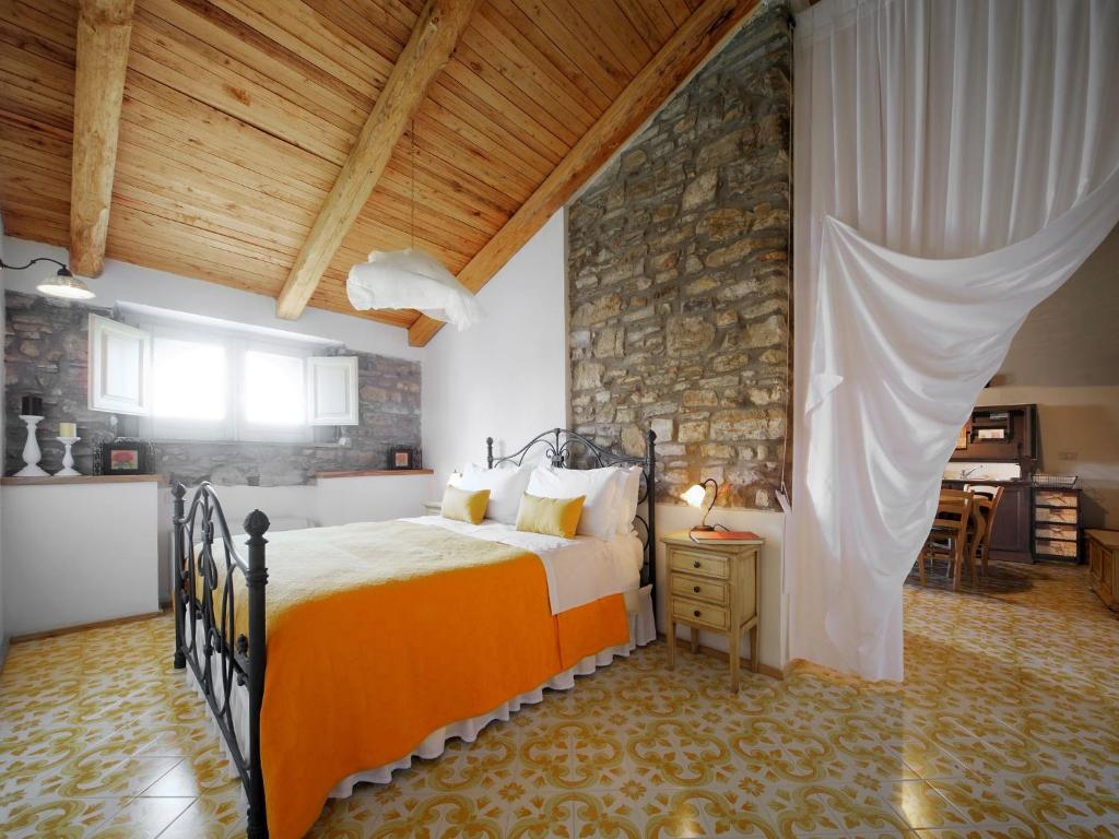 Residenza Matarazzo E Le Sue Soffitte Apartment Castellabate Room photo