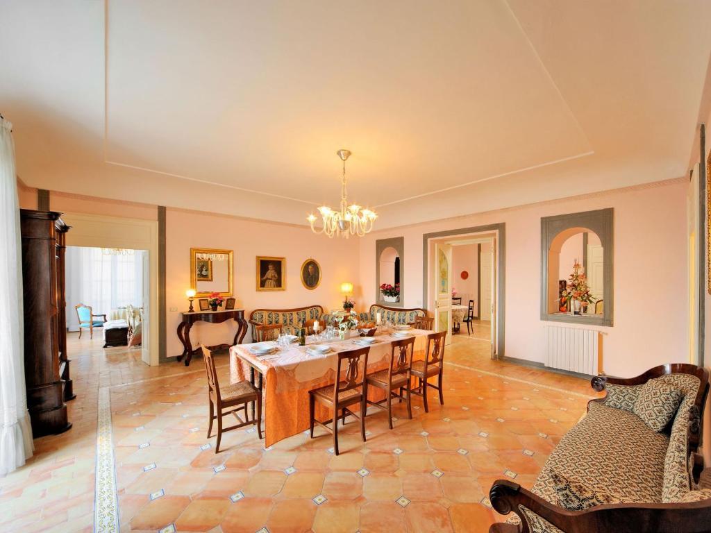 Residenza Matarazzo E Le Sue Soffitte Apartment Castellabate Room photo